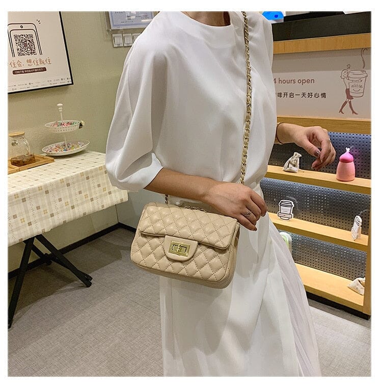 Women’s Classic Chic Handbag – Elegant & Timeless Design