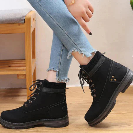 Women’s Genuine Leather Boots – Classic Elegance