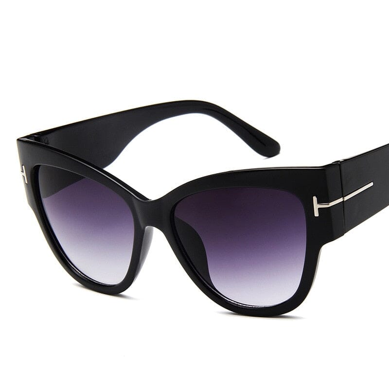 Women’s Stylish Sunglasses – Modern Design & UV Protection