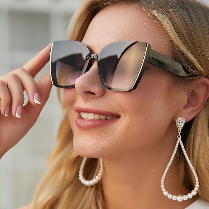 Women’s Stylish Sunglasses – UV Protection & Modern Design