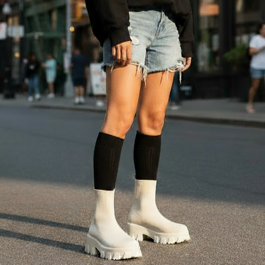 Women’s Winter Fashion Boots – Elegant & Warm